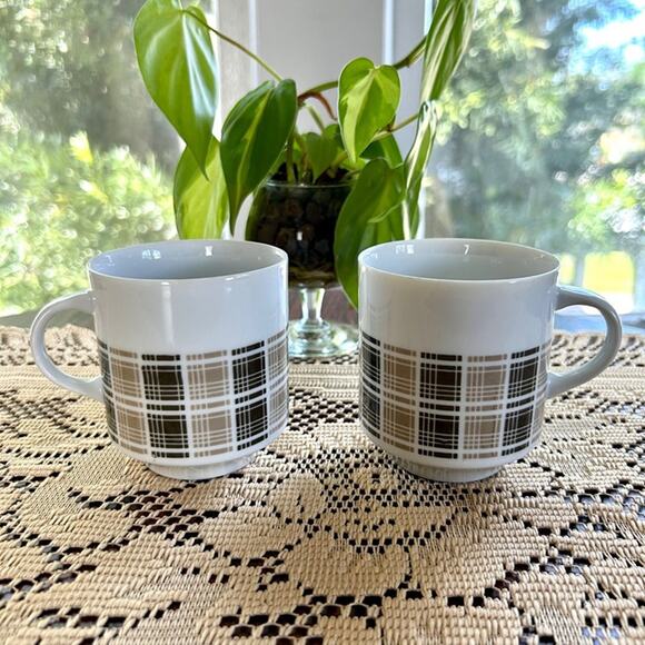 Vintage Harmony House Highlander Brown Plaid Coffee Cups set of 2 - Picture 5 of 10